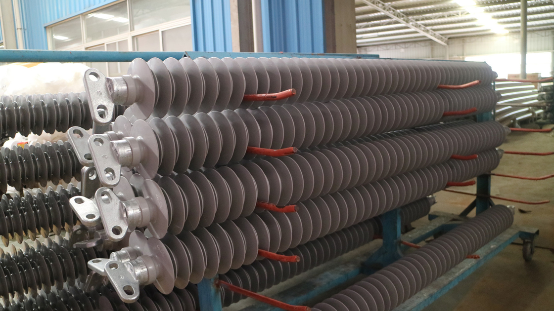 電源周波数 パンクチュール電圧 100kV~1000kV ステーション・ポスト・イソレーター 5kg~200KGS シリコンゴム